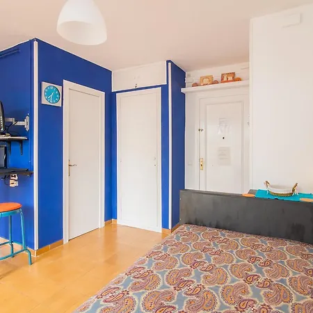 Sunny Apartment